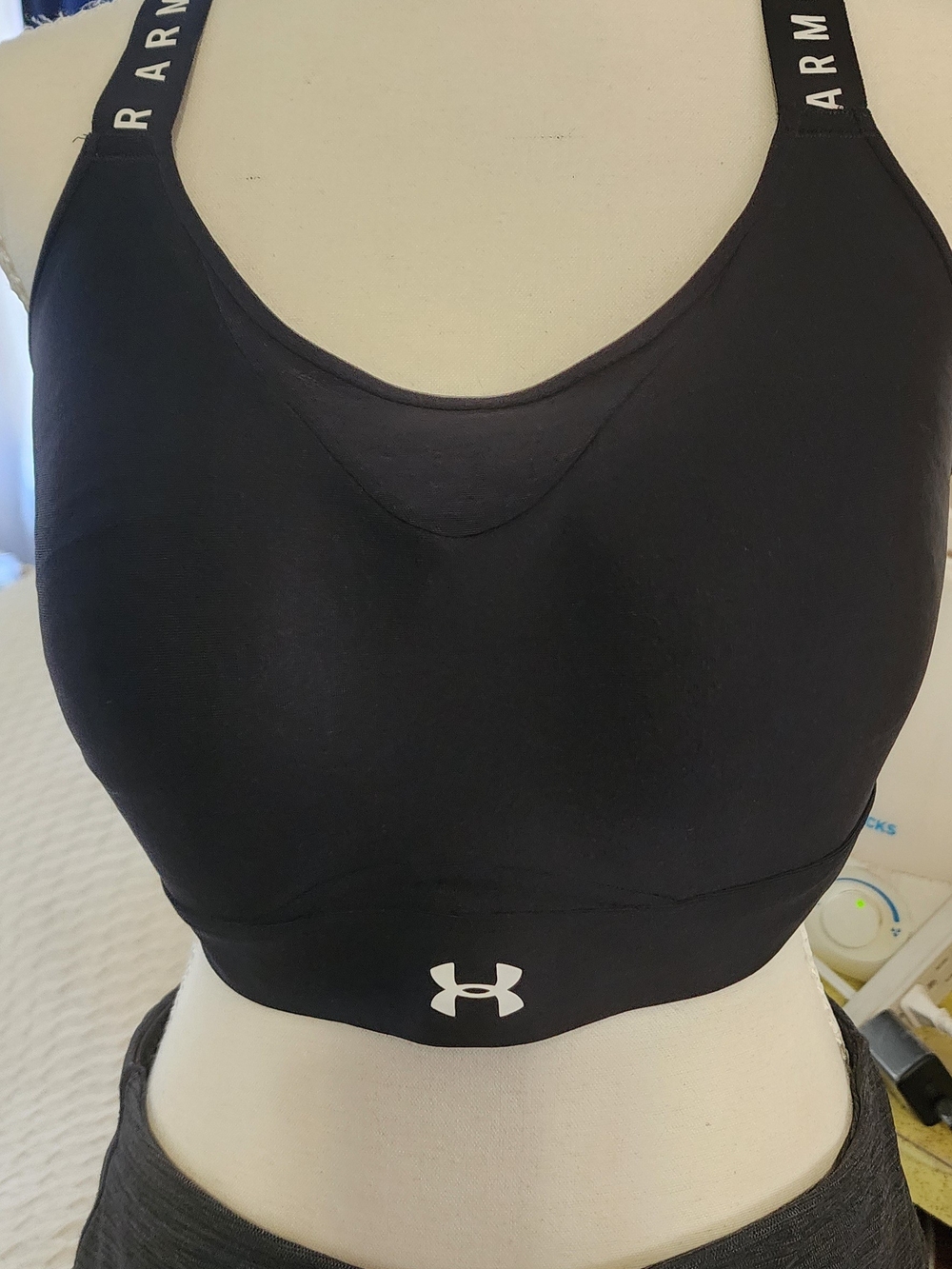 Under Armour Black Compression High-Impact Sports Bra with Logo Band Sz Xl